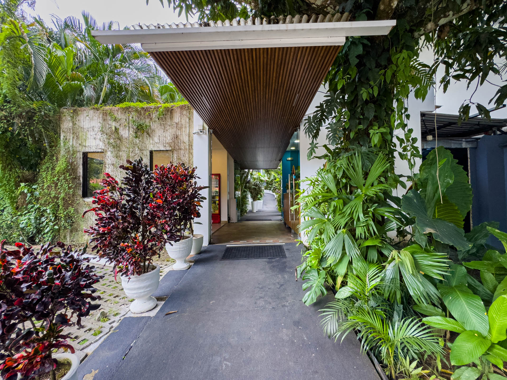 Turnkey Boutique Hotel in Prime Manuel Antonio Beach Location selected