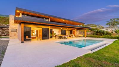 Brand New Modern Ocean View Home in Phase 5, Ojochal image 2