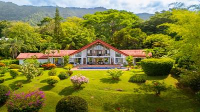 Casa La Bendición, Private Jungle Retreat with Ocean View image 1