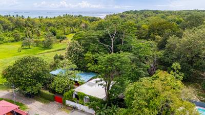 Modern Tropical Home Near Whale’s Tail – Walk to Beach & Town in Uvita image 1