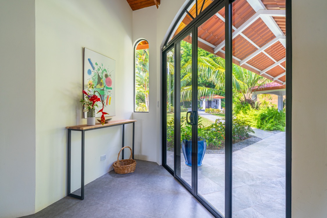 Villa Allamanda — Solar-Powered Luxury Retreat with Ocean Views in the Mountains of Tres Ríos selected