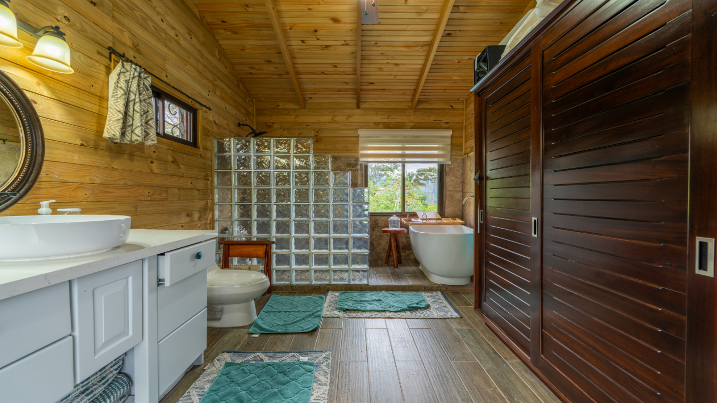 Luxury Ocean-View Estate with Infinity Pool, Main House & Guest House, Ojochal selected