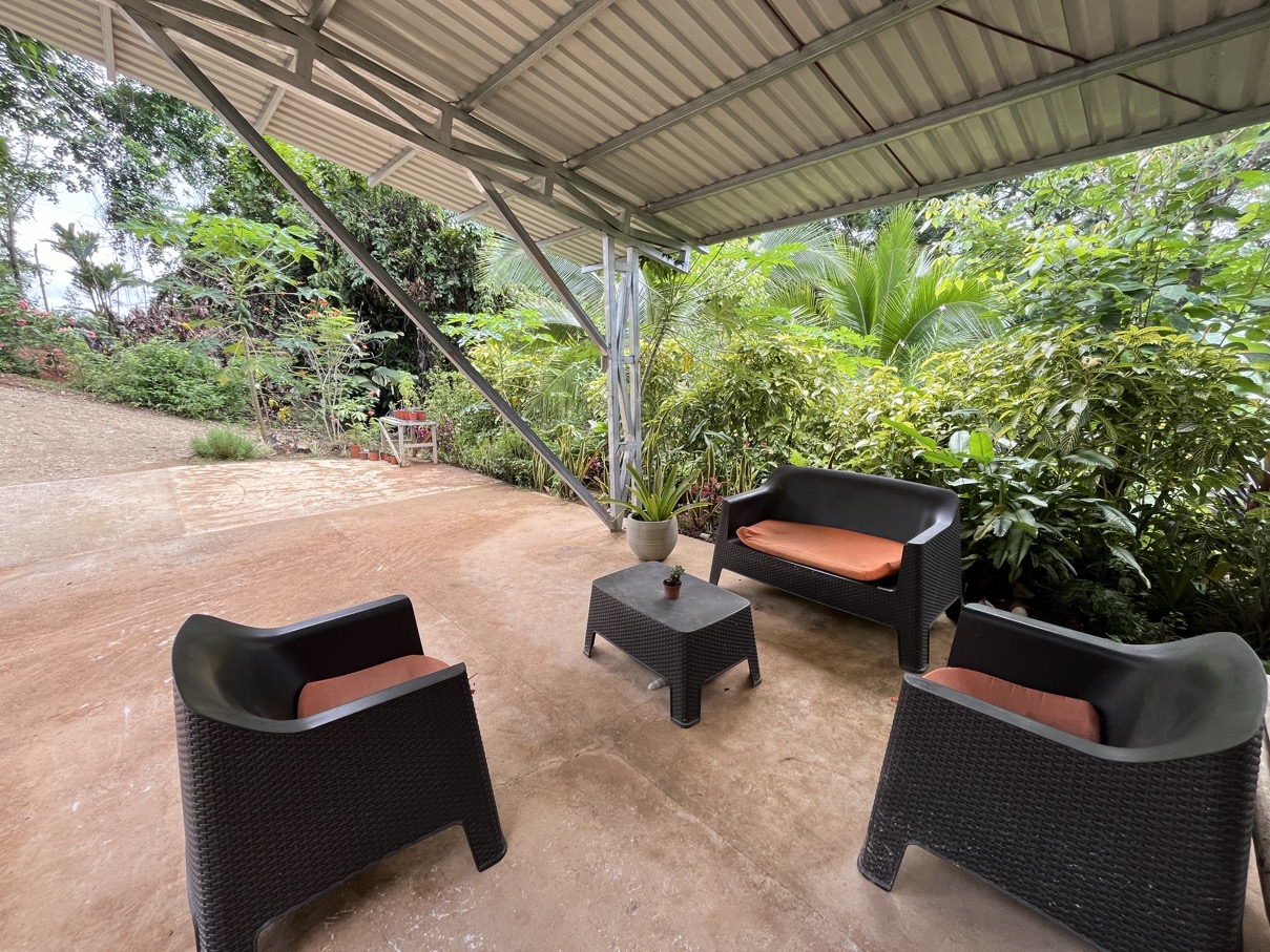 Charming Mountain Retreat in Vergel de Osa – Minutes from Ojochal, Beaches, and Waterfalls selected