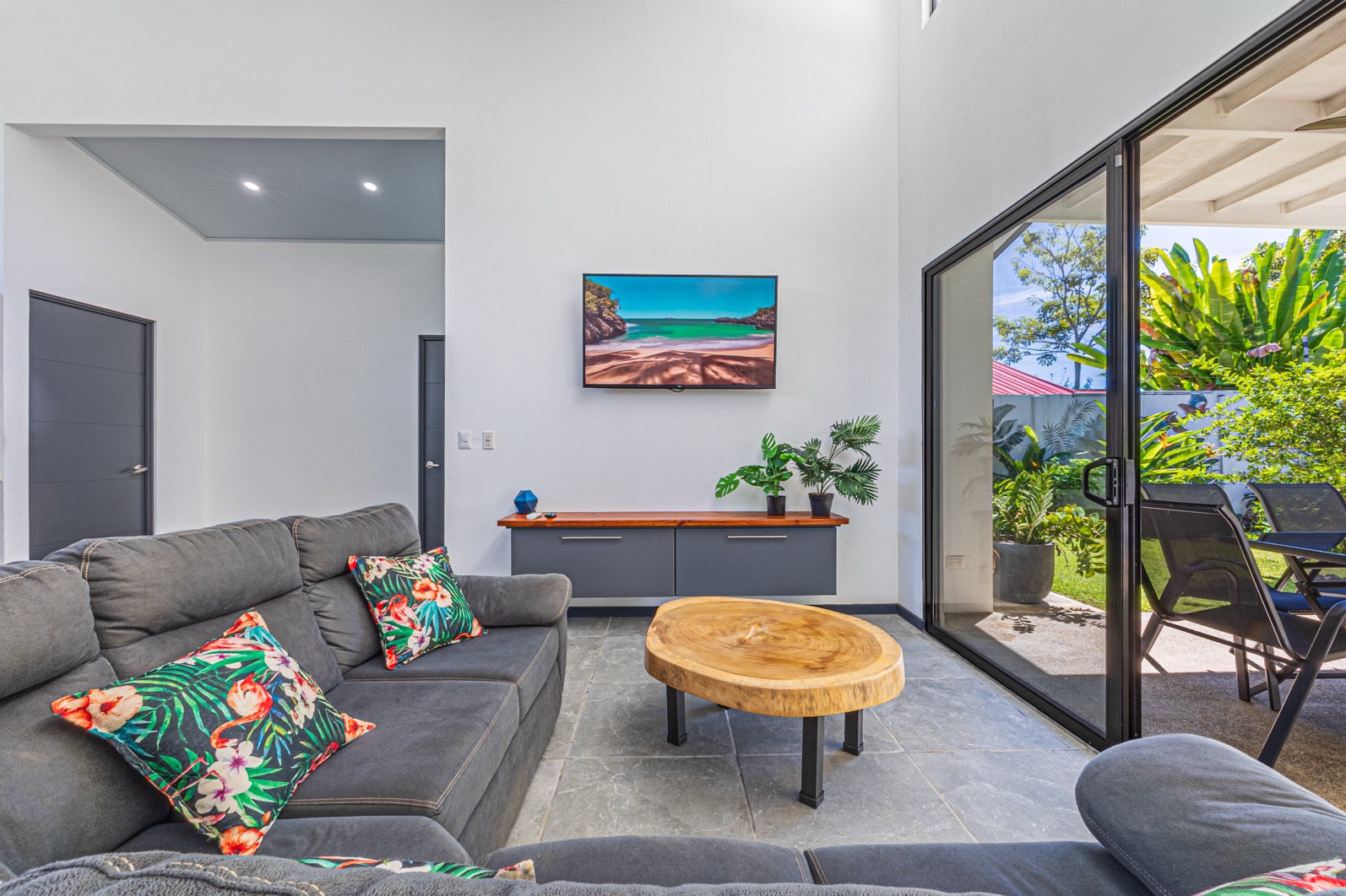 Tropical Modern Pool Residence Minutes from Marino Ballena National Park selected