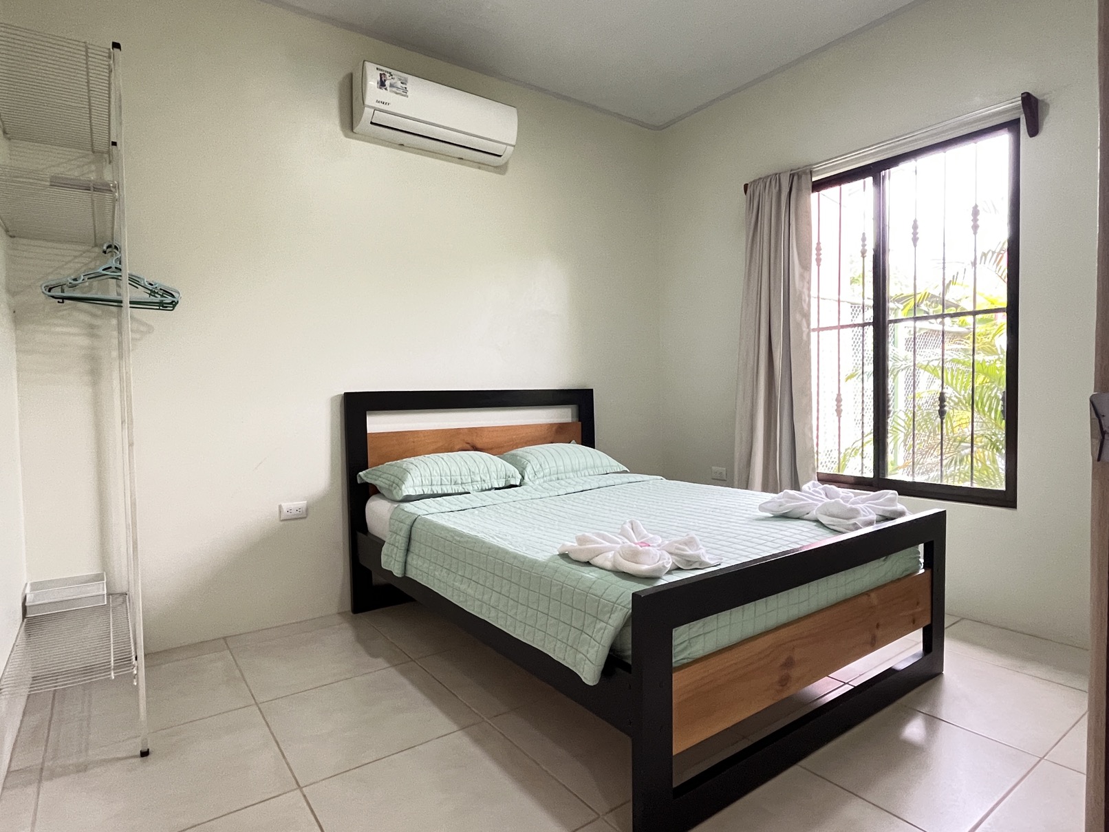 Prime Investment Opportunity in Uvita: Income-Producing Fourplex Just 300 Meters from the Beach selected