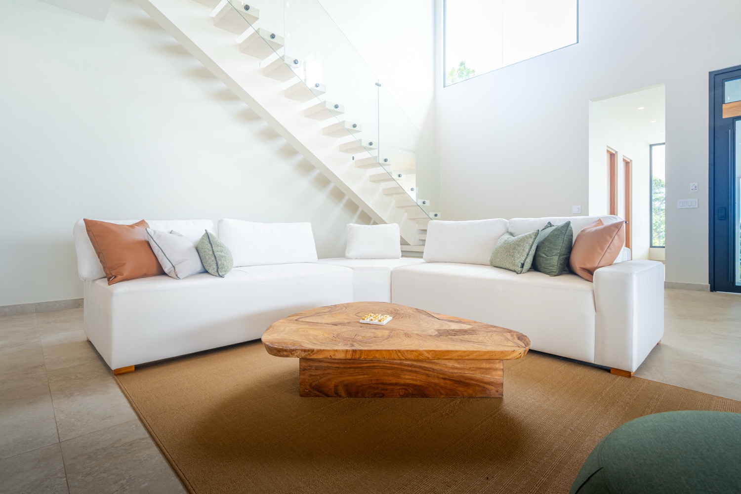 Luxury 5-Bedroom Estate with Panoramic Pacific Ocean & Jungle Views selected