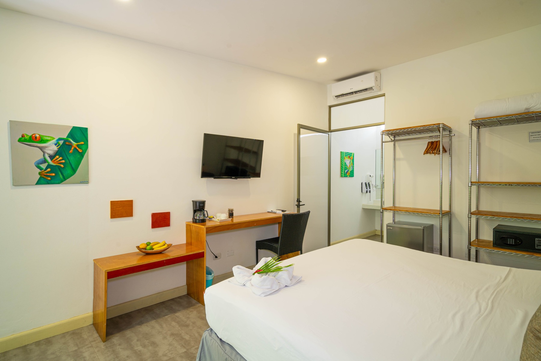 Turnkey Boutique Hotel in Prime Manuel Antonio Beach Location selected