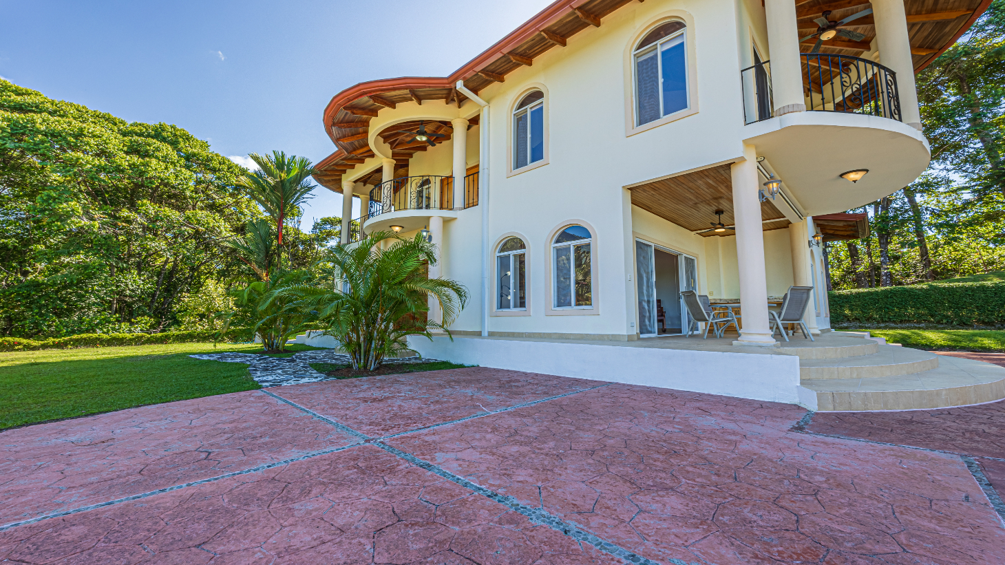 Elegant 3 Bedroom + Office Jungle Home in Puesta Del Sol, Ojochal selected