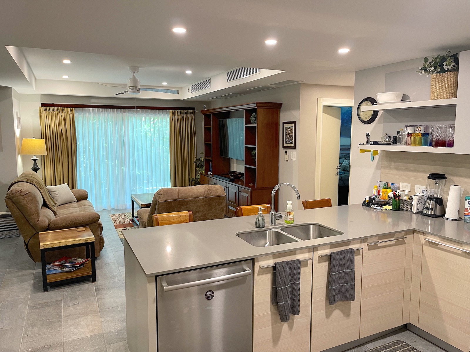 Elan Ground Floor 2-Bedroom Condo with Beach Access selected
