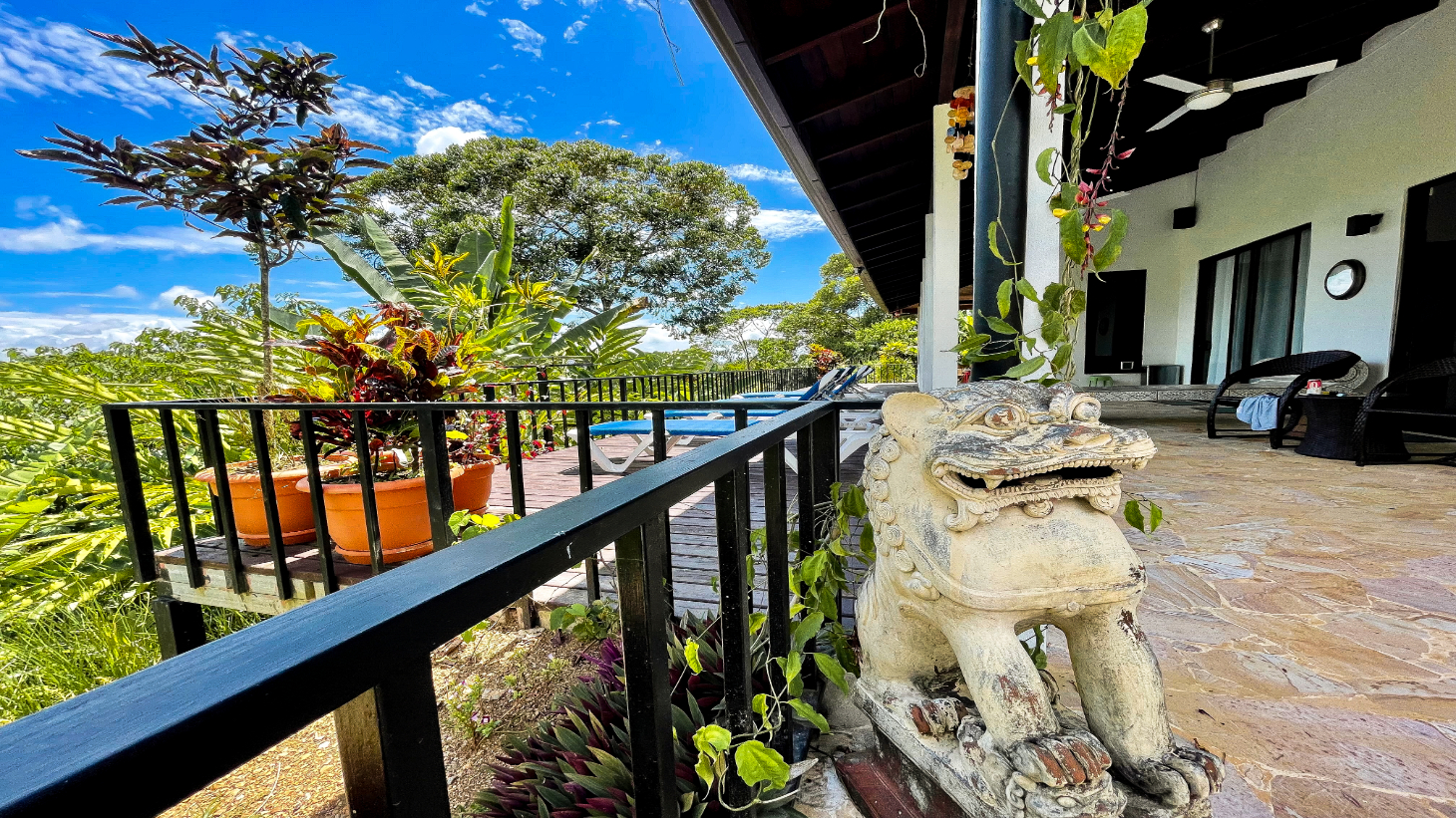 3 Bedroom Home With Ocean View Near Ojochal Tres Rios selected