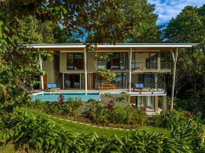 Luxury 4-Bedroom Jungle Estate with Ocean Views in Hatillo image 2