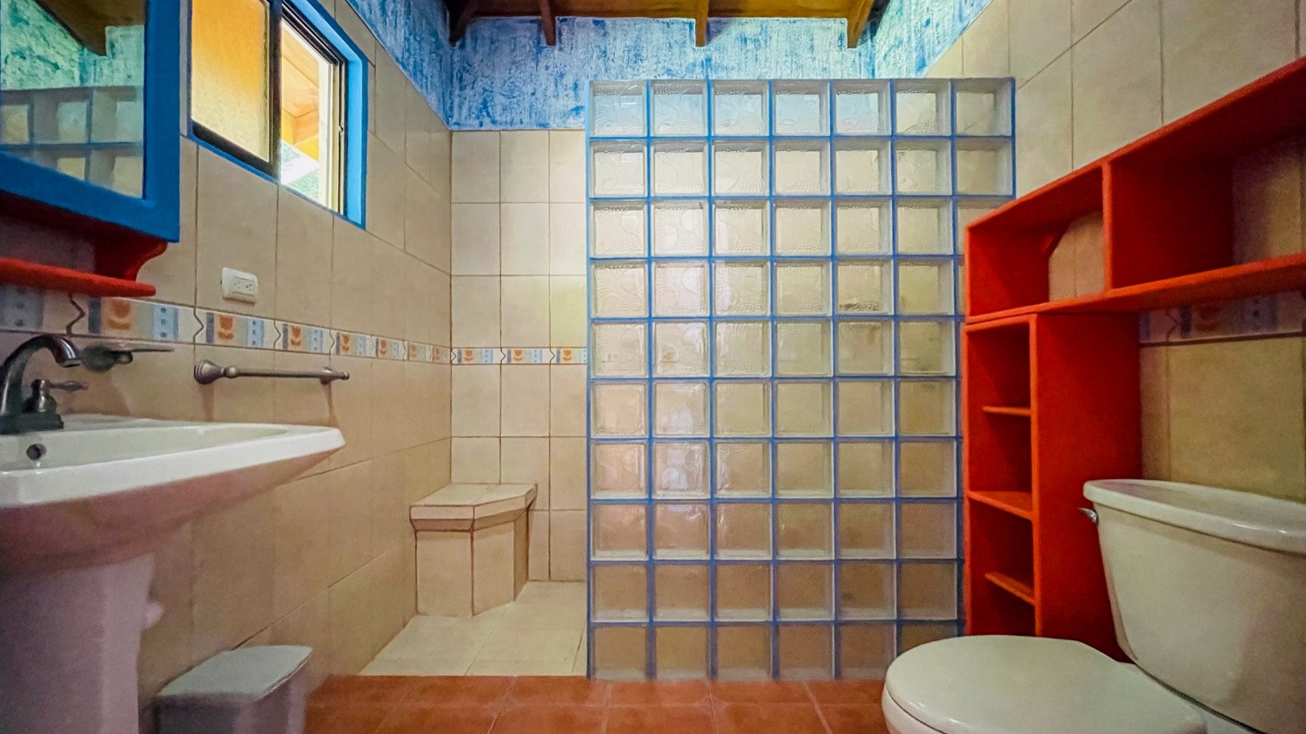 Dream Ocean View Property with Solar Power selected