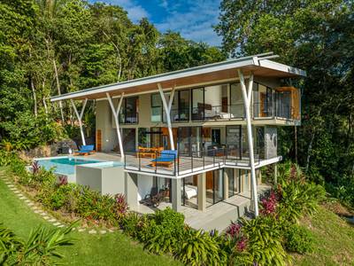 Luxury 4-Bedroom Jungle Estate with Ocean Views in Hatillo image 1