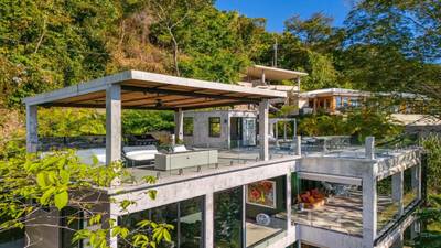 Iconic Ocean View Luxury Estate with Infinity Pool, Rooftop Patio, Gym & Sauna in Manuel Antonio image 2