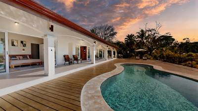 Casa Blanca – Renovated Hacienda-Style Home with Ocean Views in Uvita image 5