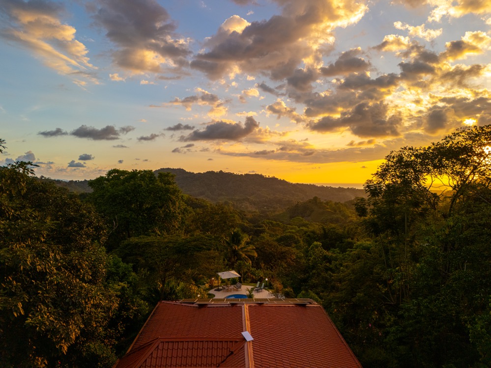 Villa Allamanda — Solar-Powered Luxury Retreat with Ocean Views in the Mountains of Tres Ríos selected