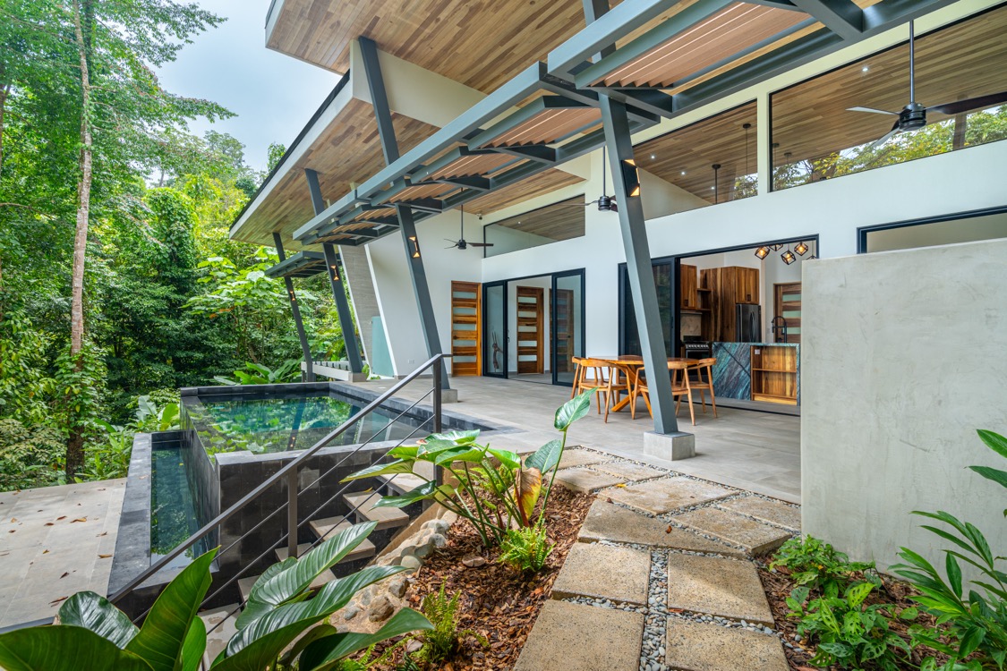 Casa Selva Vida – A Vision of Luxury Living in the Heart of Uvita selected