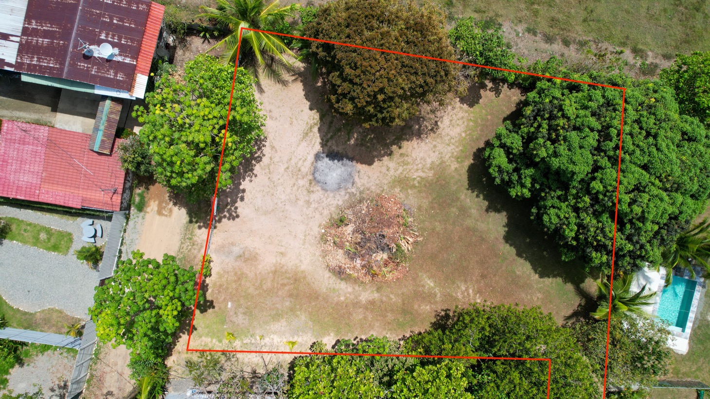 Prime Uvita Lot Near Marino Ballena – 0.30 Acres, Dual Access, Build Multiple Units selected