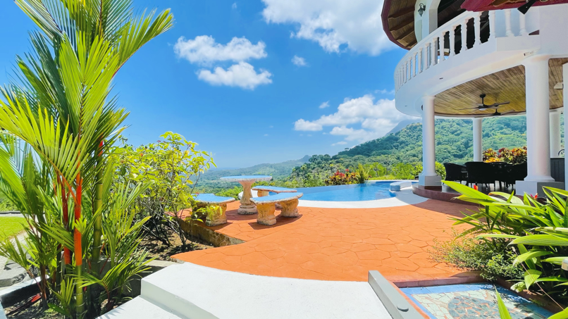Ojochateau - Rare Ocean & Mountain View 4BR Home in Costa Rica selected