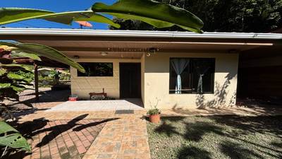 2 Bedroom Secure & Private Walk To River Home With Dip Pool!!! image 1