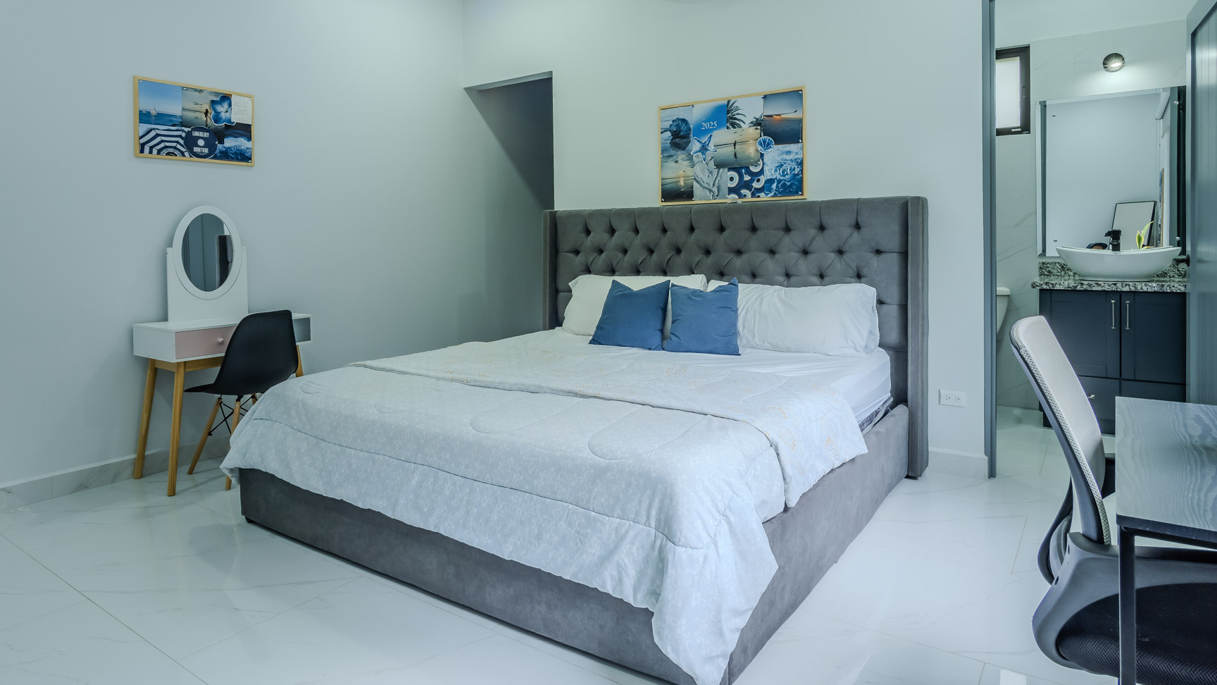 Jungle-Immersed Modern Retreat with Riverfront, Pool, and Expansion Potential in Cinco Ventanas selected