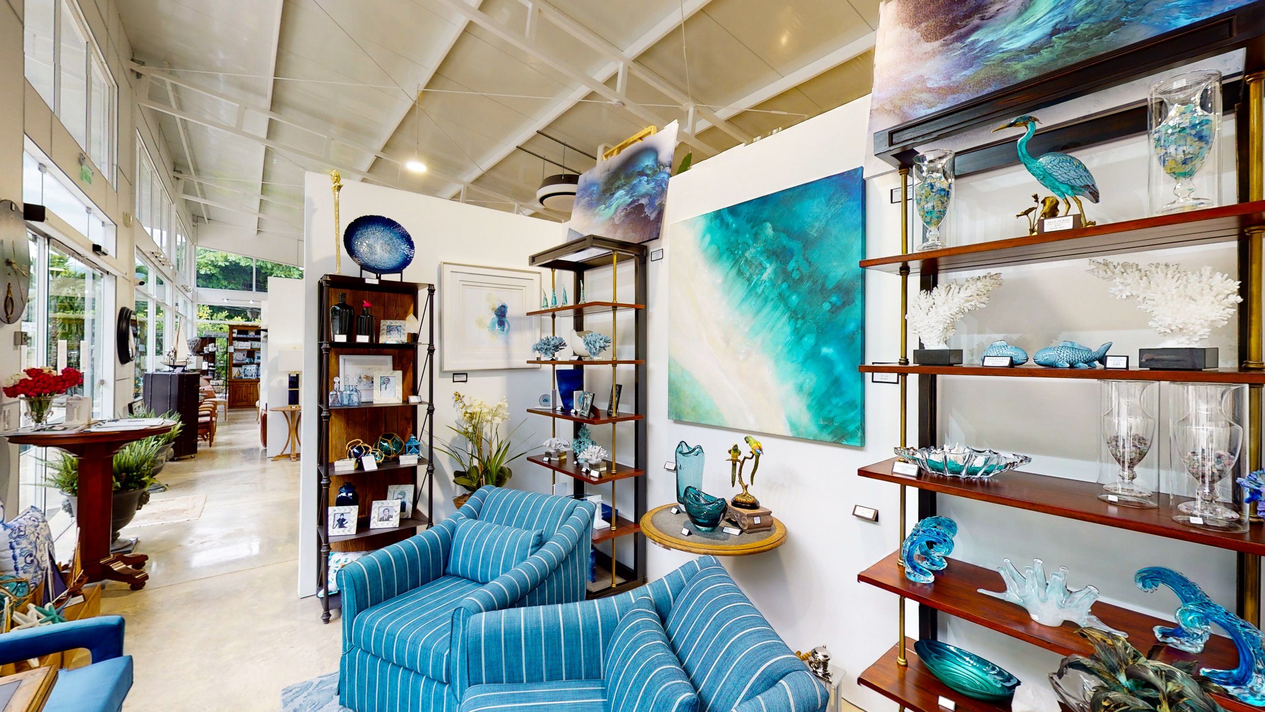 High Income-Generating Retail Business For Sale Near Ojochal, Costa Rica selected