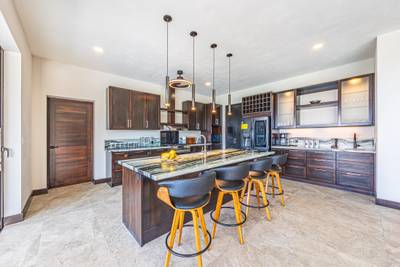 Oceanview Sanctuary of Elegance, Sustainability, and Architectural Mastery image 3