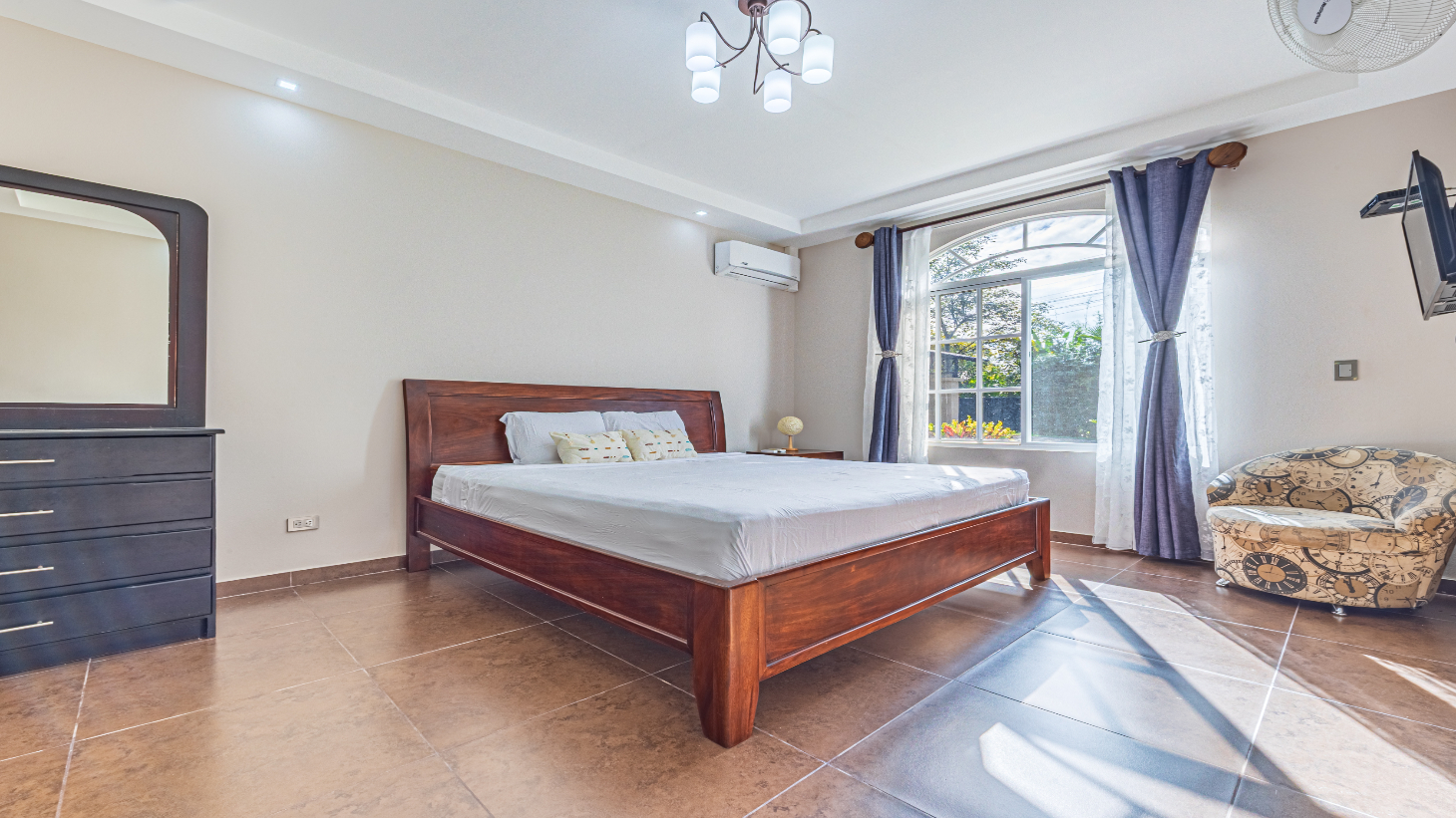 5-Bedroom Residence in Prime Uvita Location selected