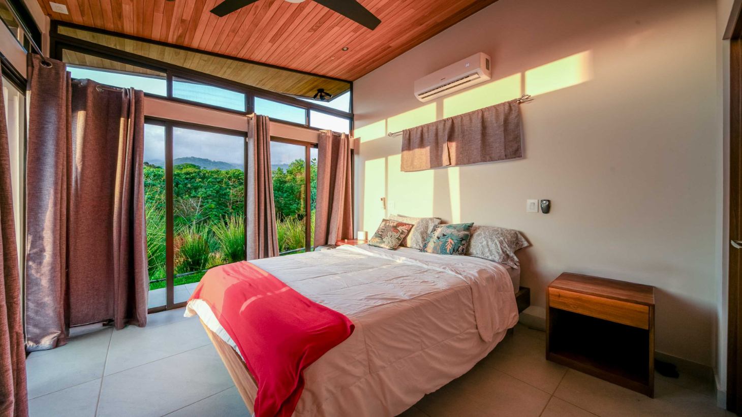 Guest House and Infinity Pool Ocean View Luxury Estate selected