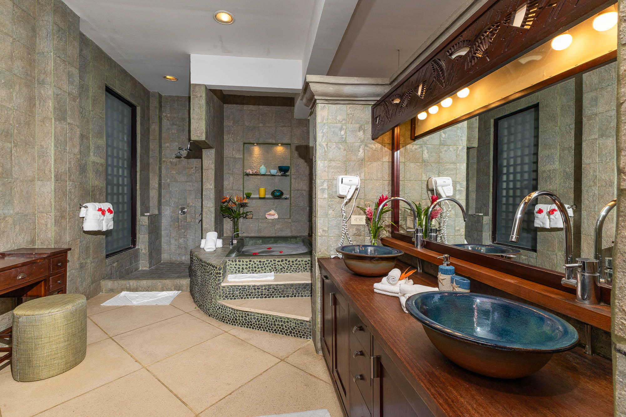 Casa Vista Azul: A Signature Luxury Estate in the Heart of Manuel Antonio selected