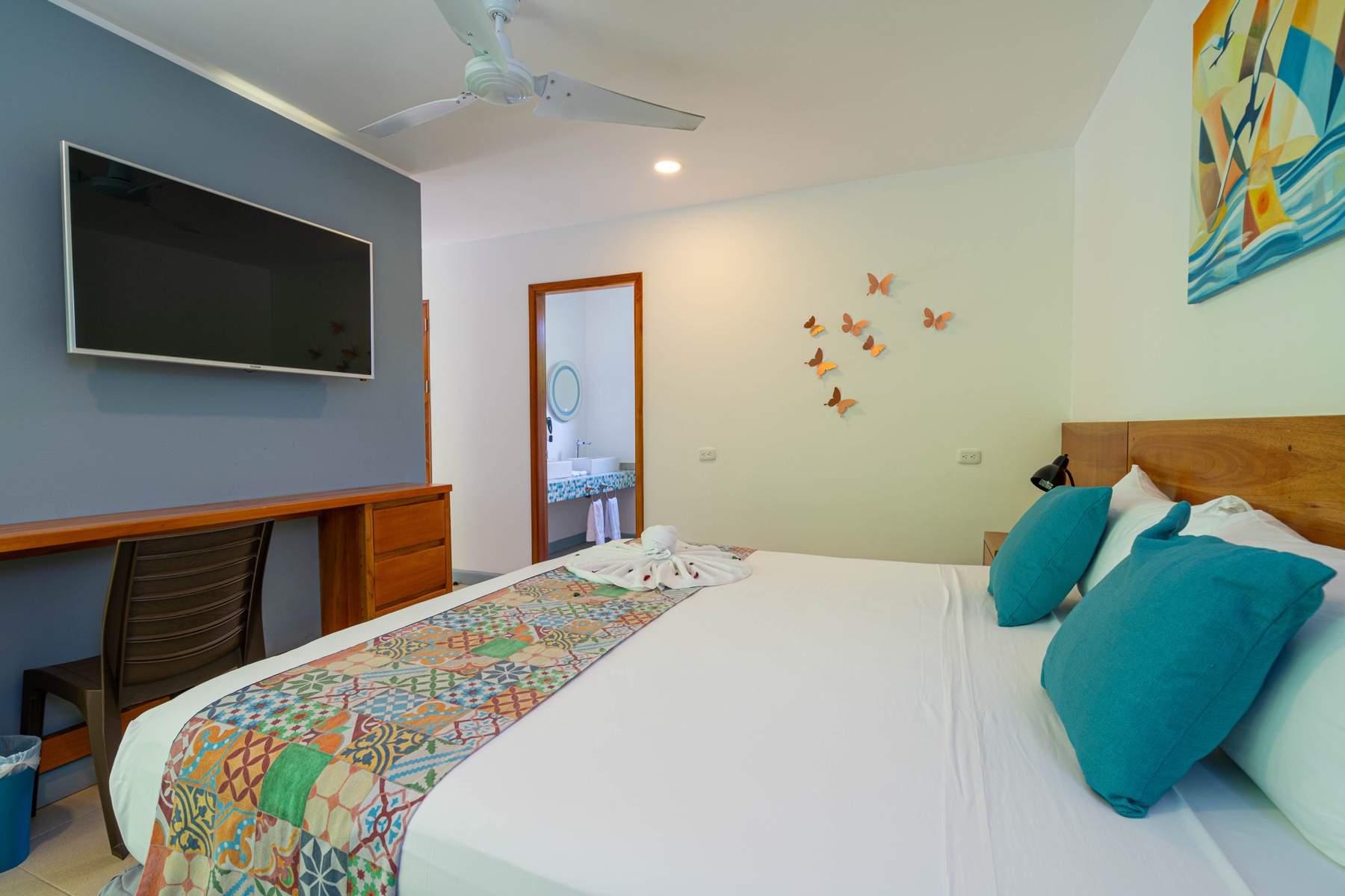 Turnkey Boutique Hotel in Prime Manuel Antonio Beach Location selected