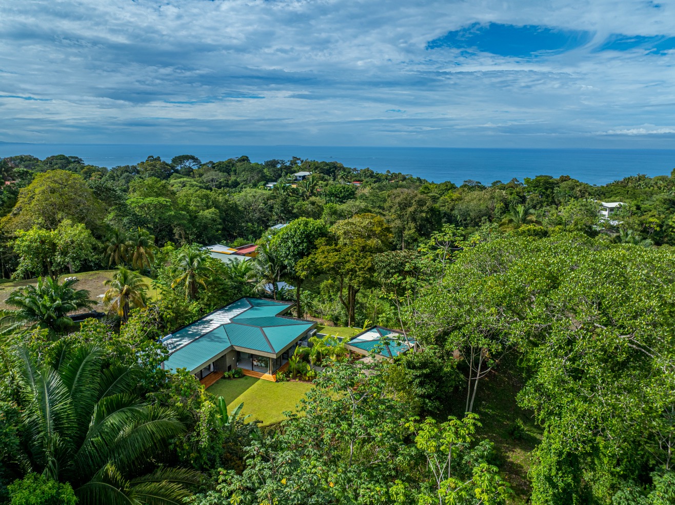 Casa Köbö – A Masterpiece of Design, Nature, and Tranquility in Playa Hermosa selected