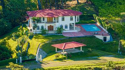 Elegant 3 Bedroom + Office Jungle Home in Puesta Del Sol, Ojochal image 2