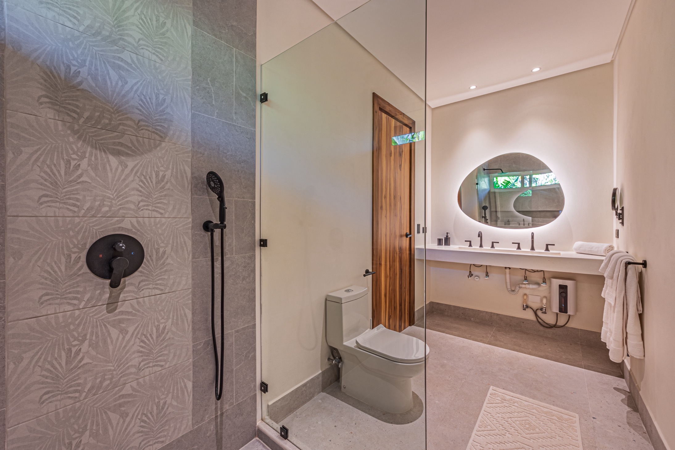 Luxury Villa: Walking Distance to the Beach selected