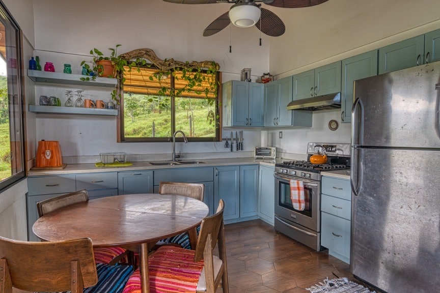Impressive Mountain Estate With Rental Cabin selected