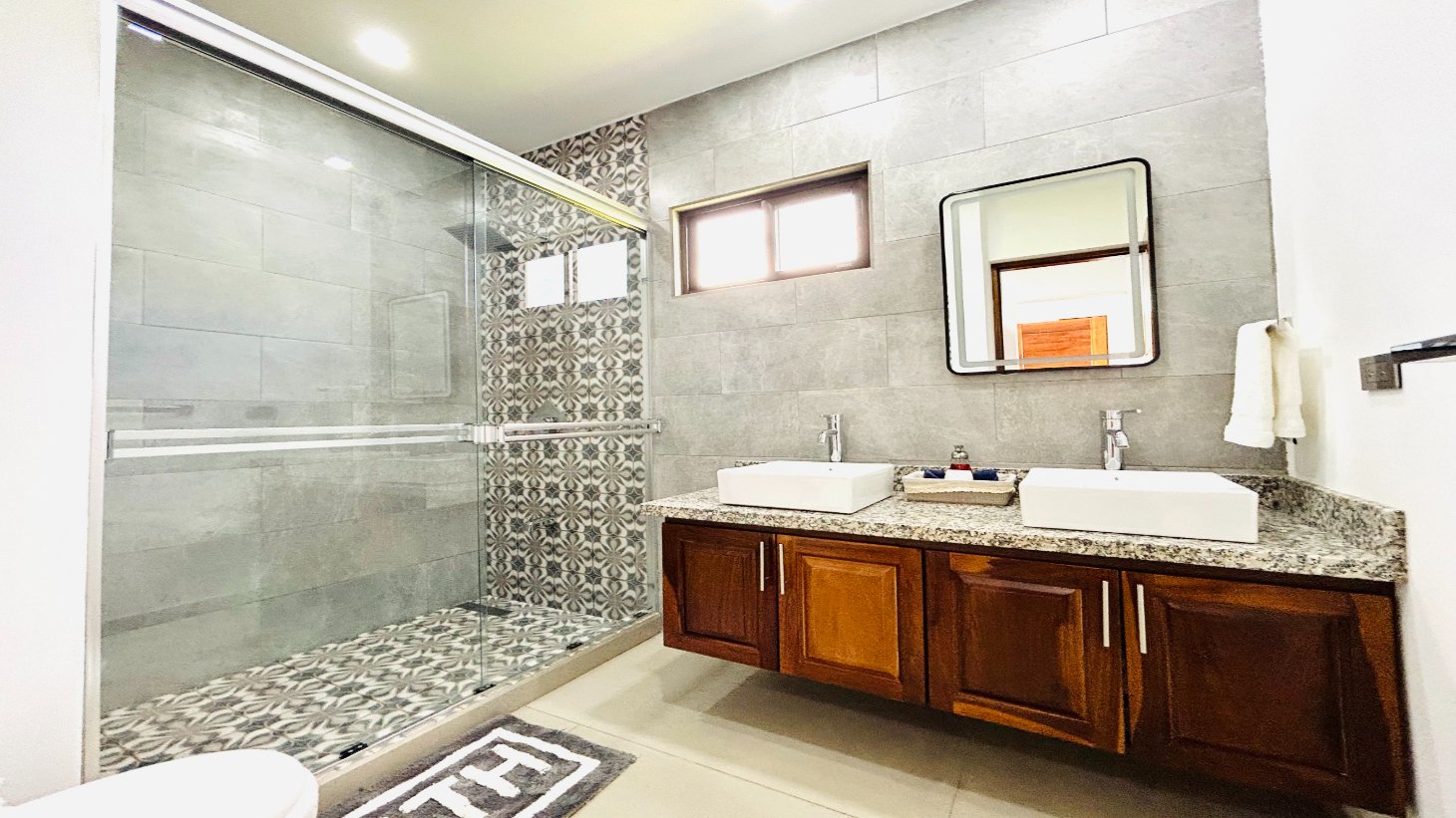 Tropical Modern Living Near Uvita – Stylish Pool Home with Privacy | Price Reduced selected