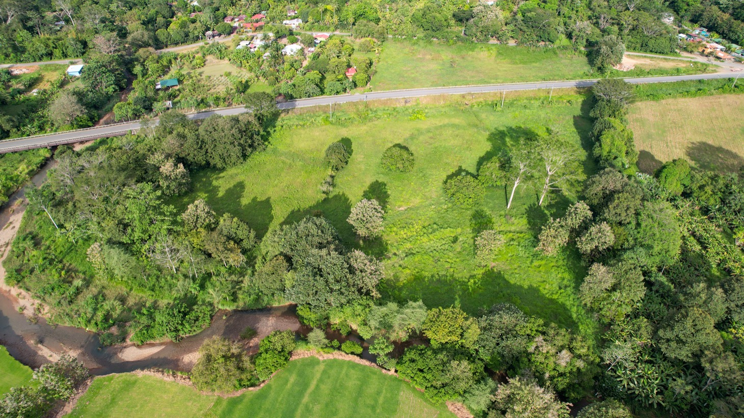 Prime Commercial & Development Opportunity in Hatillo, South Pacific Costa Rica selected