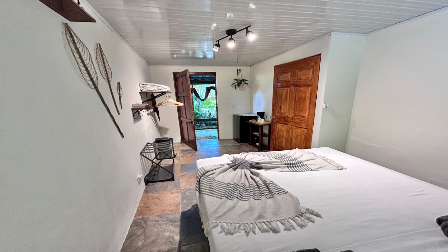 0.23 ACRES – Multi-Business Property In The Heart Of Dominical – Restaurant, 4 Cabins & Commercial Rental selected