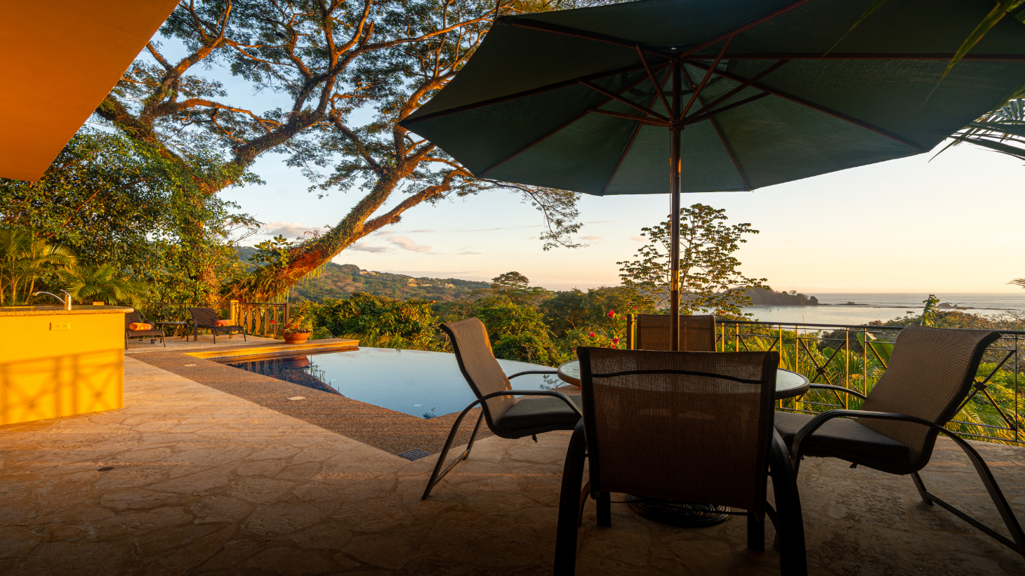 Canto Del Mar, Villa 3, Front Ridge Full Sunset Ocean and Jungle Views! selected