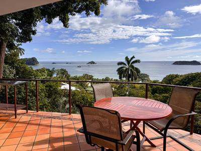 Villa Alegria with Outstanding Ocean View and Short Walk to the Beach image 5
