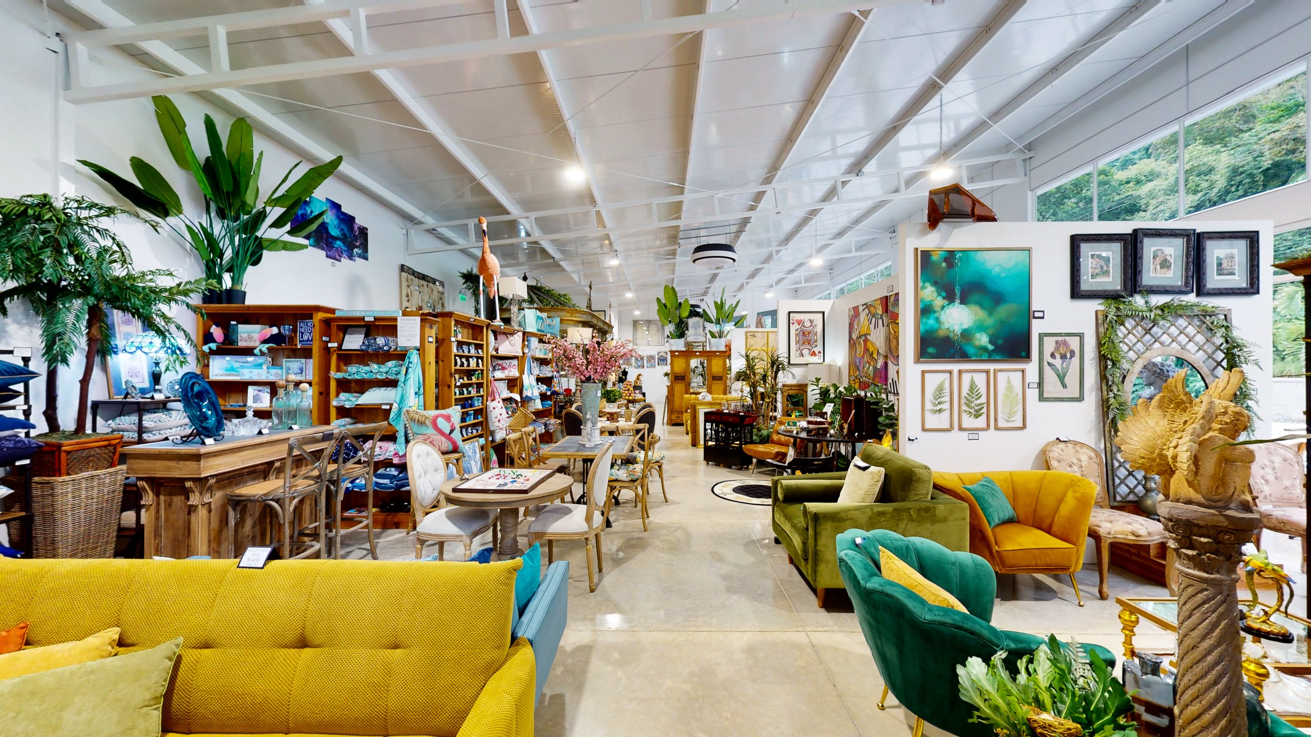 High Income-Generating Retail Business For Sale Near Ojochal, Costa Rica selected