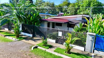 Walk-to-Everything Uvita Retreat | 3BR Home Minutes from the Beach image 3