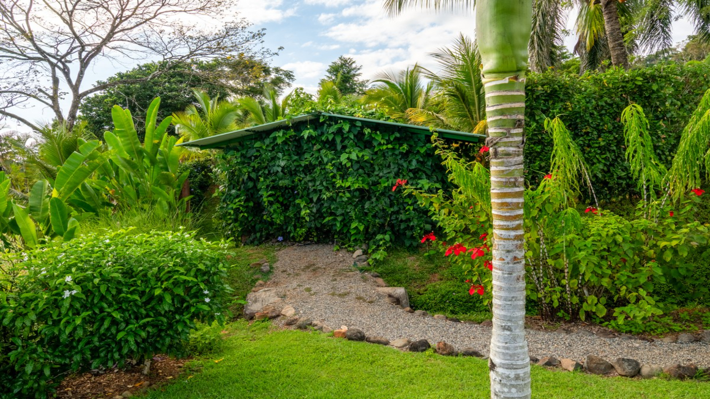 5.67 ACRES – 3 Bedroom Stunning Luxury Home Featuring Sweeping Valley & Ocean Views, Natural Wood Finishes & Sophisticated Design! selected