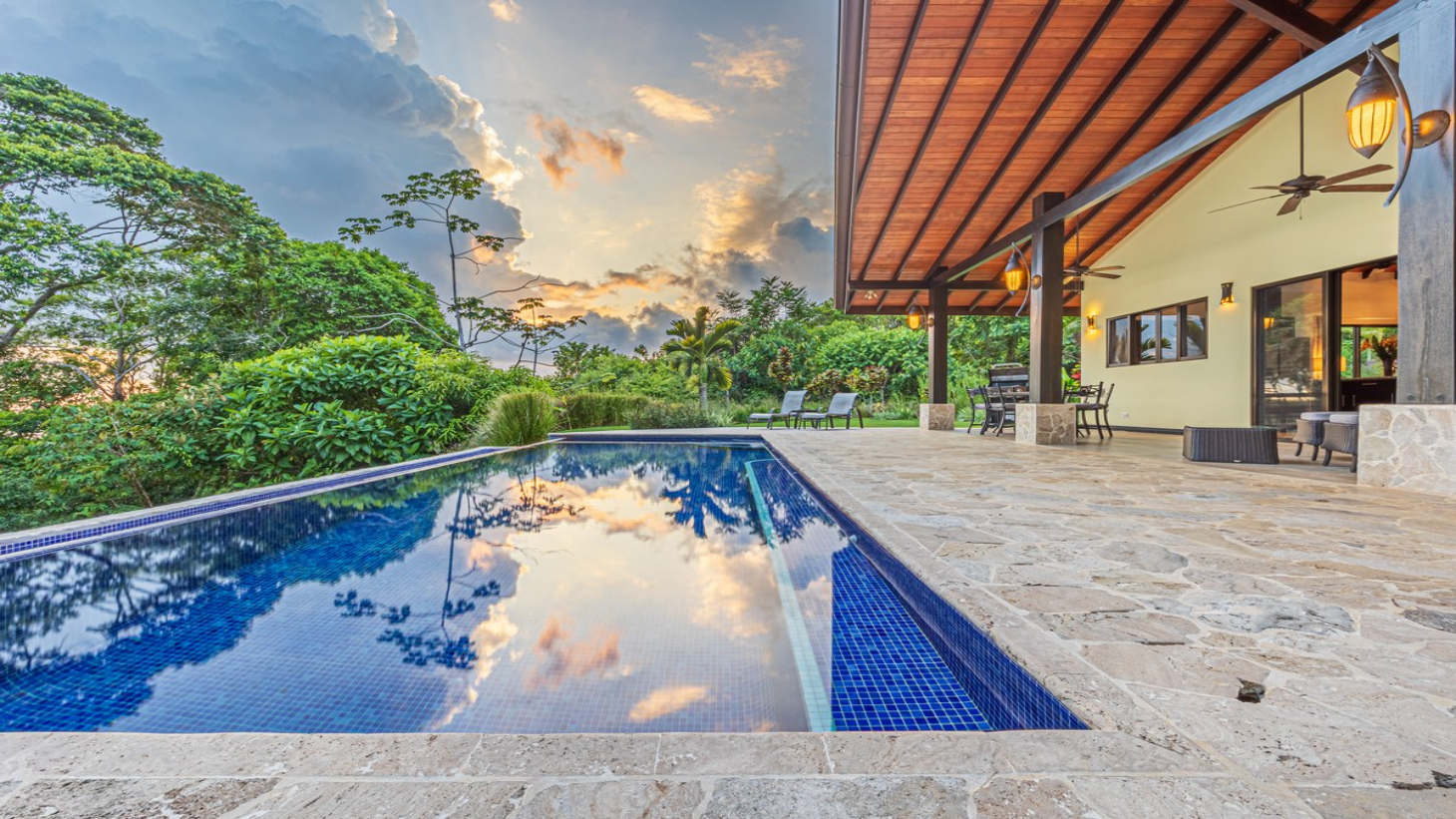 2 ACRES – 2 Bedroom Whales Tale Ocean View Home In Costa Verde Estates Gated Community selected