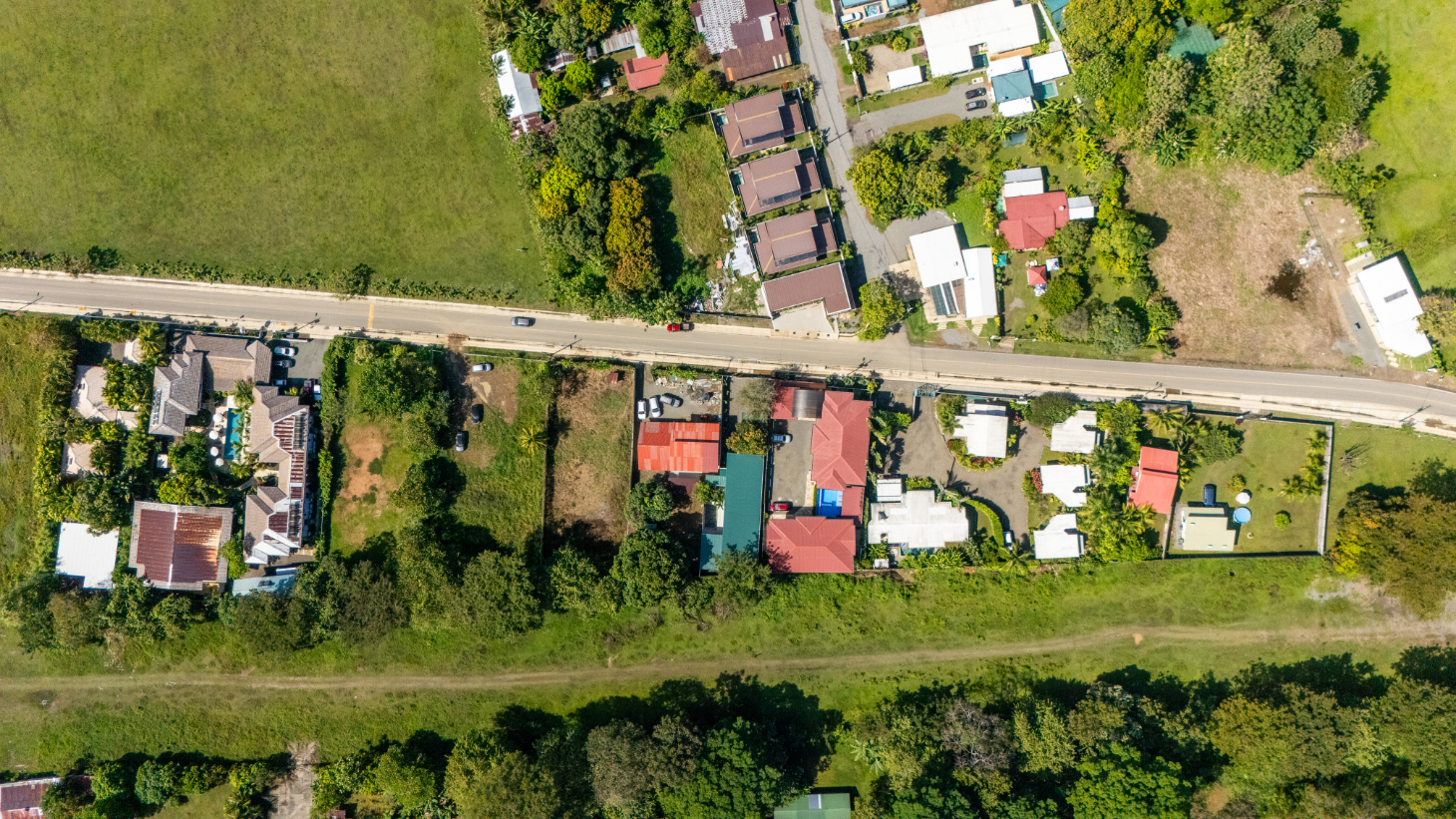 Apartments within Walking Distance to the Beach In Uvita – 0.21 Acres selected