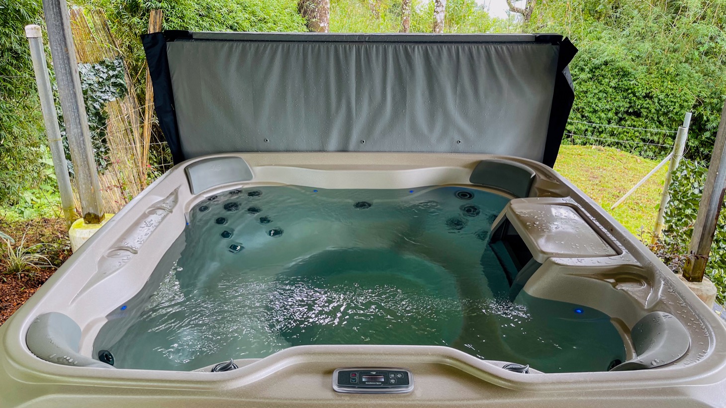 2 Bedroom Jungle Canopy Retreat with Ocean View selected