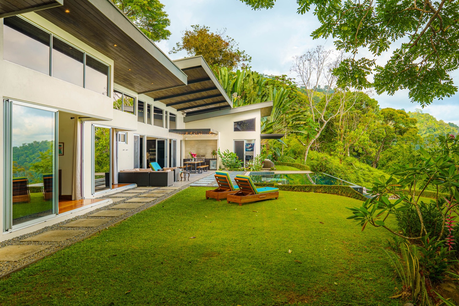 Iconic Gated Mountainside Estate with Whale’s Tail Views in Escaleras selected