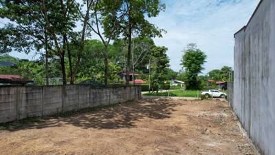 Prime Location in the Heart of Uvita | Flat, Usable Land with Endless Potential image 1