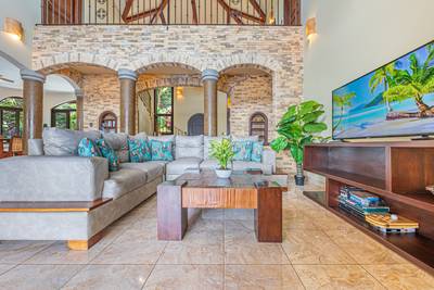 Luxury Oceanview Estate Steps from the Beach image 5