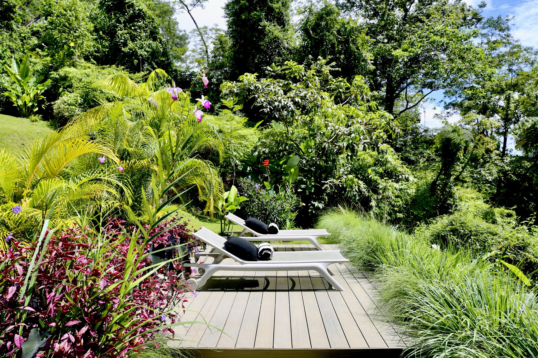 A World-Class Architectural Sanctuary with Panoramic Ocean Views in Uvita selected